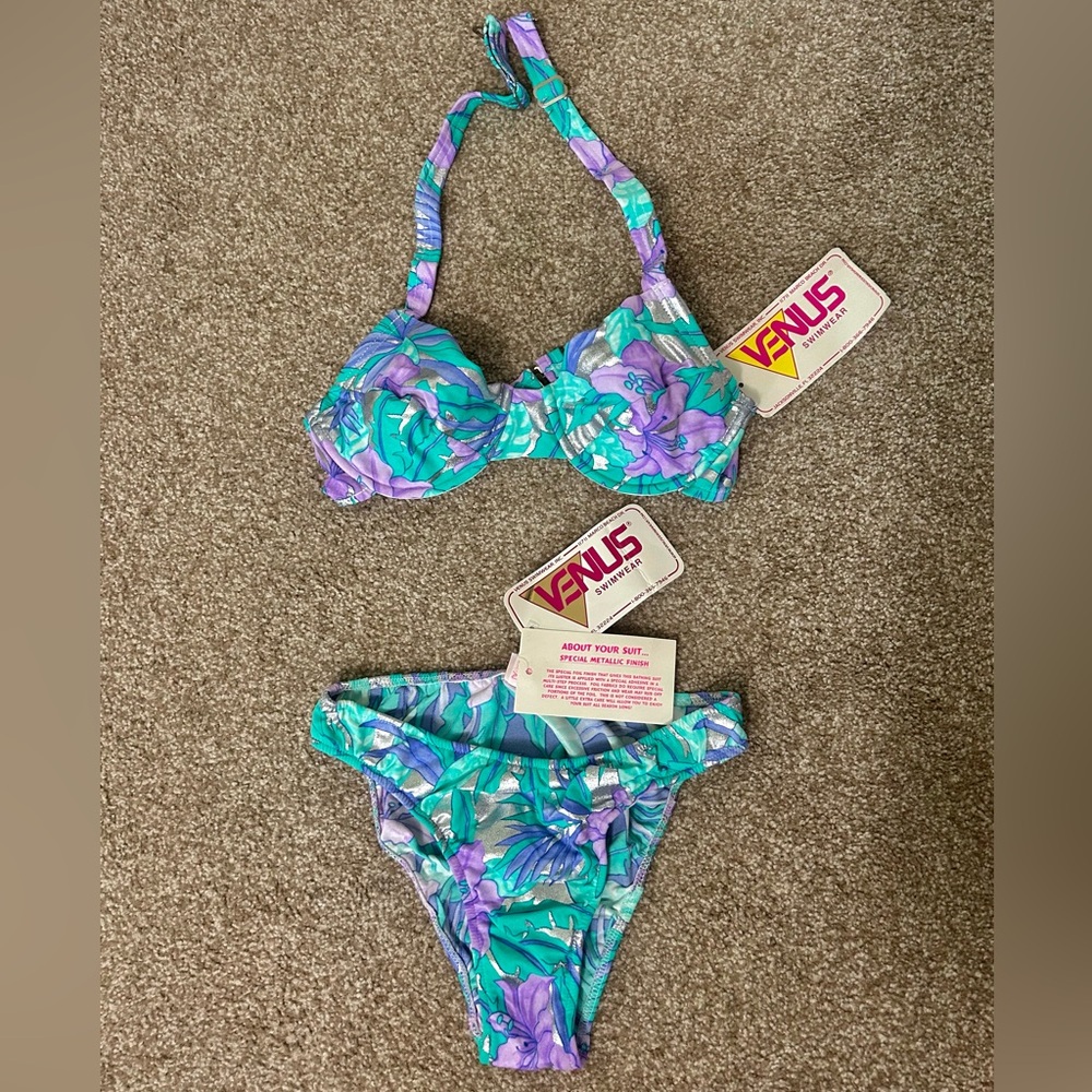 VINTAGE Venus metallic swimsuit set